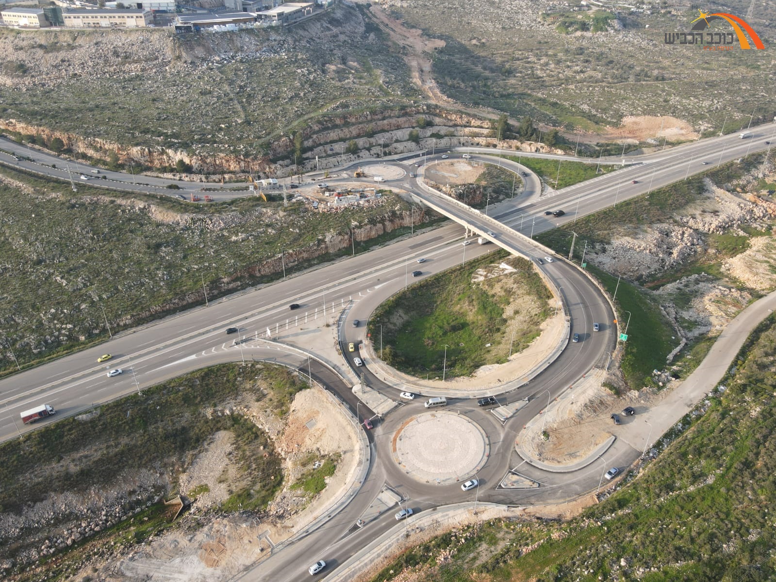 מחלף ברקן 4